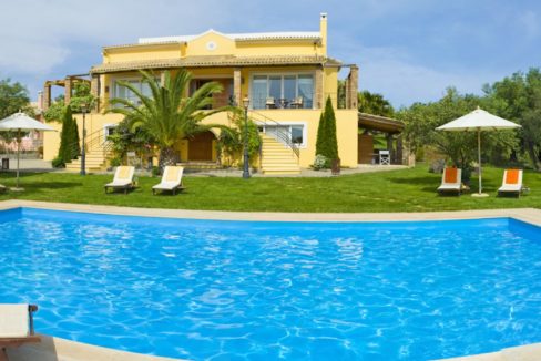 9 bedroom luxury Villa for sale in Corfu with private pool 3