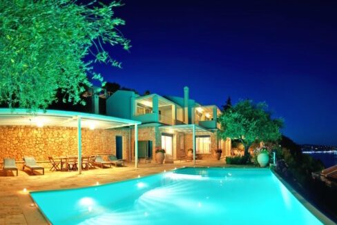 Villa with Private Beach  Greece 12
