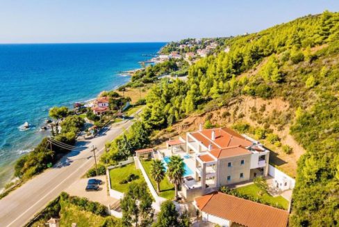 Beautiful beachfront Villa at Halkidiki, Kassandra Halkidiki, Skioni, Halkidiki Properties, Seafront Villa Halkdidiki Greece 4