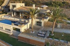 Luxury Seafront Villa for sale in Crete 32