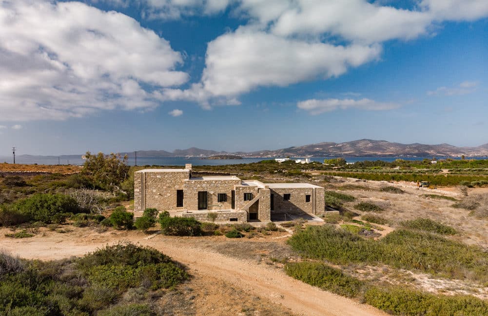 Land near the sea for Hotel in Paros Greece 3