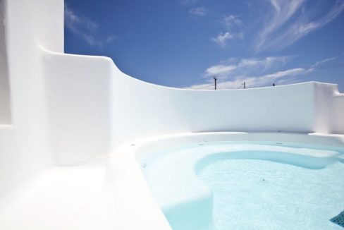 Spacious Sea View Villa in Kalafatis Mykonos 13