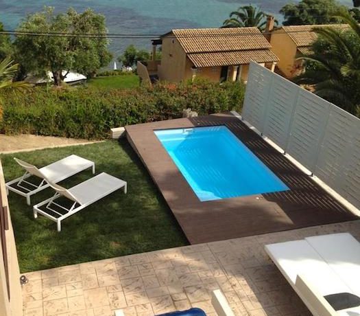 Complex of 5 small seafront villas in Corfu for sale 10
