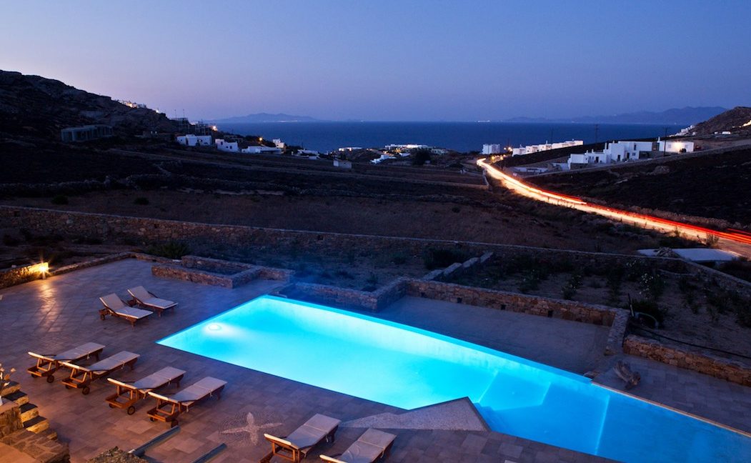 Mykonos Hotel Complex of 5 Maisonettes, Real Estate in Mykonos, Hotel for Sale in Mykonos, Mykonos Villas for Sale, Invest in Mykonos. 2