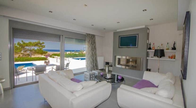 Seafront Villa near Ierapetra in Crete. Crete property for sale or rent 11