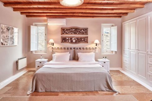 Luxury villa in Mykonos with 10,000 sqm land. Mykonos Villas, Luxury Villa for Sale in Mykonos, Mykonos Luxury Villas, Real Estate Mykonos, Agrari 1