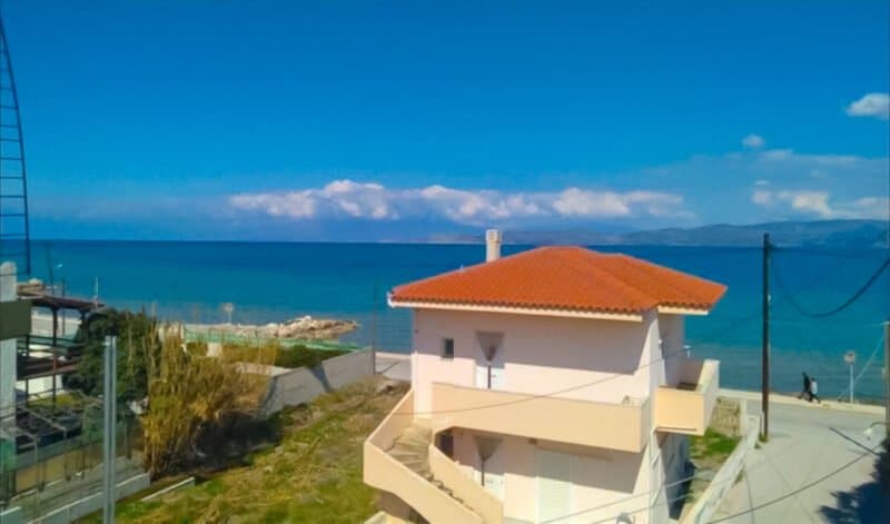 Seafront House Corinthos Greece In Amazing Price