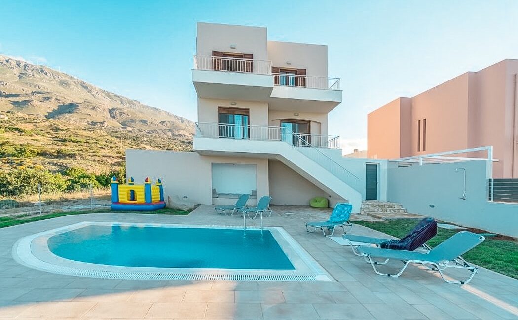 Villa in South Crete with Sea View, Seafront Houses in Crete 1