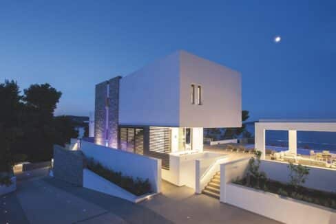 Luxury Seafront Property in Skiathos Greece. Hyperlux Seafront Villa in Greece 14