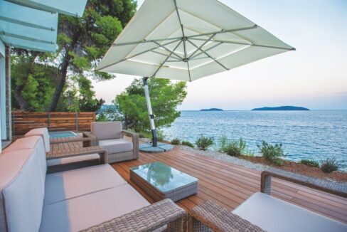 Luxury Seafront Property in Skiathos Greece. Hyperlux Seafront Villa in Greece 17