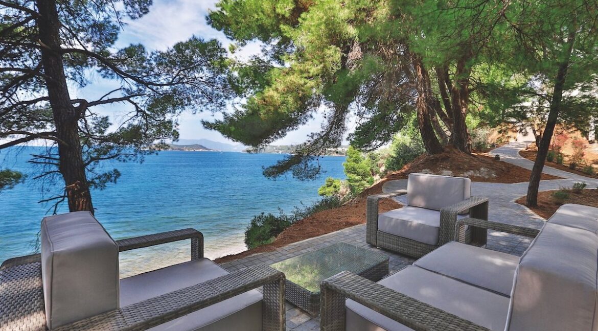 Luxury Seafront Property in Skiathos Greece. Hyperlux Seafront Villa in Greece 18