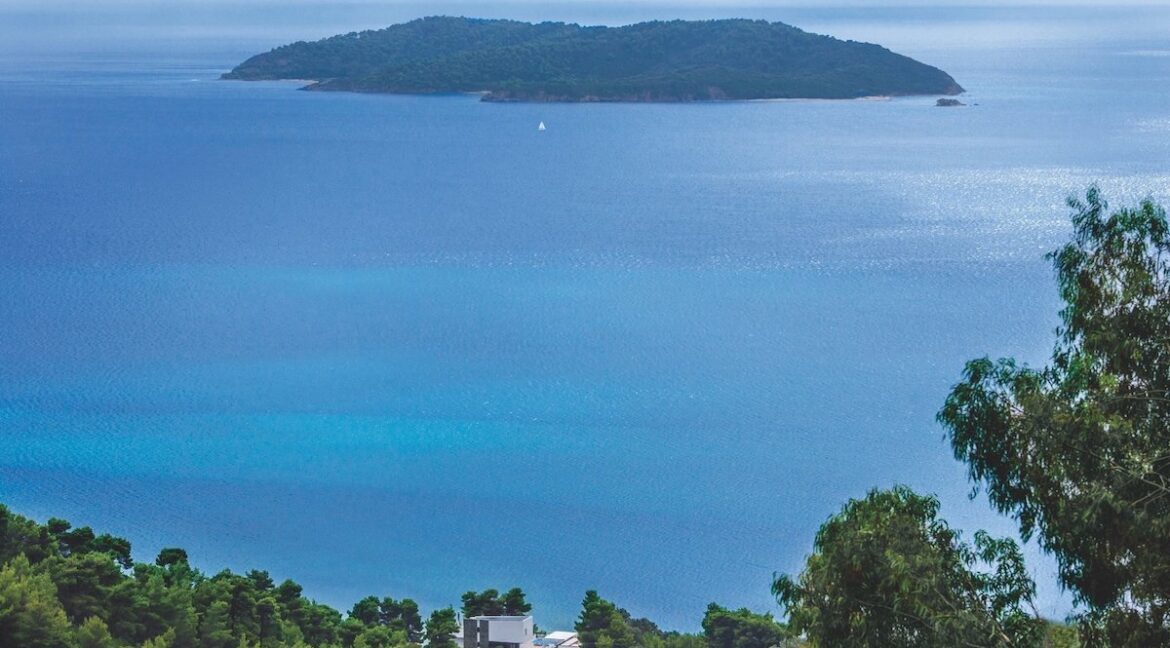 Luxury Seafront Property in Skiathos Greece. Hyperlux Seafront Villa in Greece 21