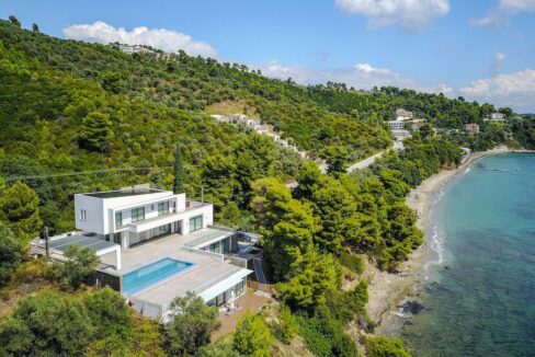 Luxury Seafront Property in Skiathos Greece. Hyperlux Seafront Villa in Greece 23