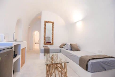 Cave House Santorini Greece for Sale, Akrotiri, Santorini Island Properties. Santorini Greece Real Estate 1