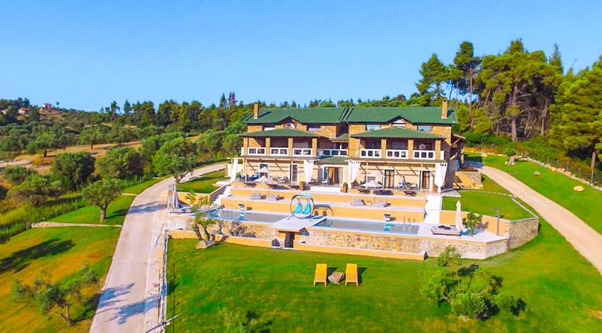 Mansion with helipad in Halkidiki Greece, Luxury Estate in Chalkidiki Greece for sale 4