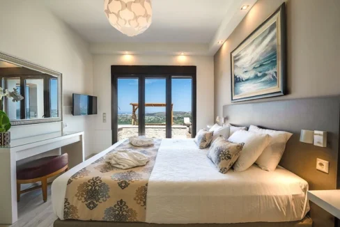 Luxury Villa with a helipad at Chania Crete 10