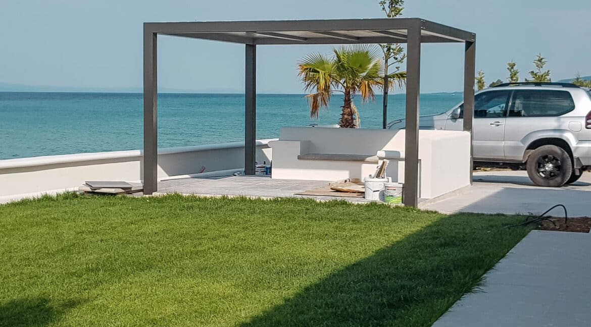 Seafront Villa Kassandra Chalkidiki for sale, Halkidiki Luxury Properties. Buy Villa in Halkidiki Greece. Real Estate Halkidiki Greece 3