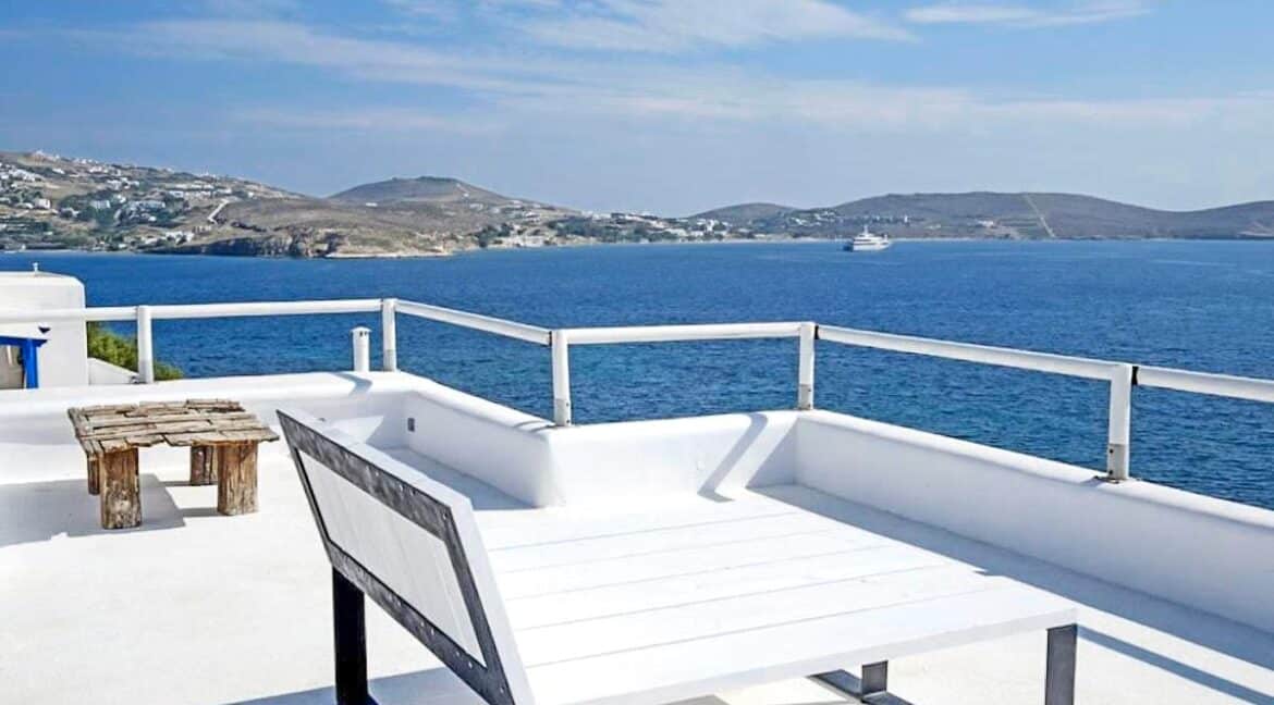 Studio With Roof Terrace In The Heart of Parikia Paros, Apartment with Sea view Paros Greece for Sale