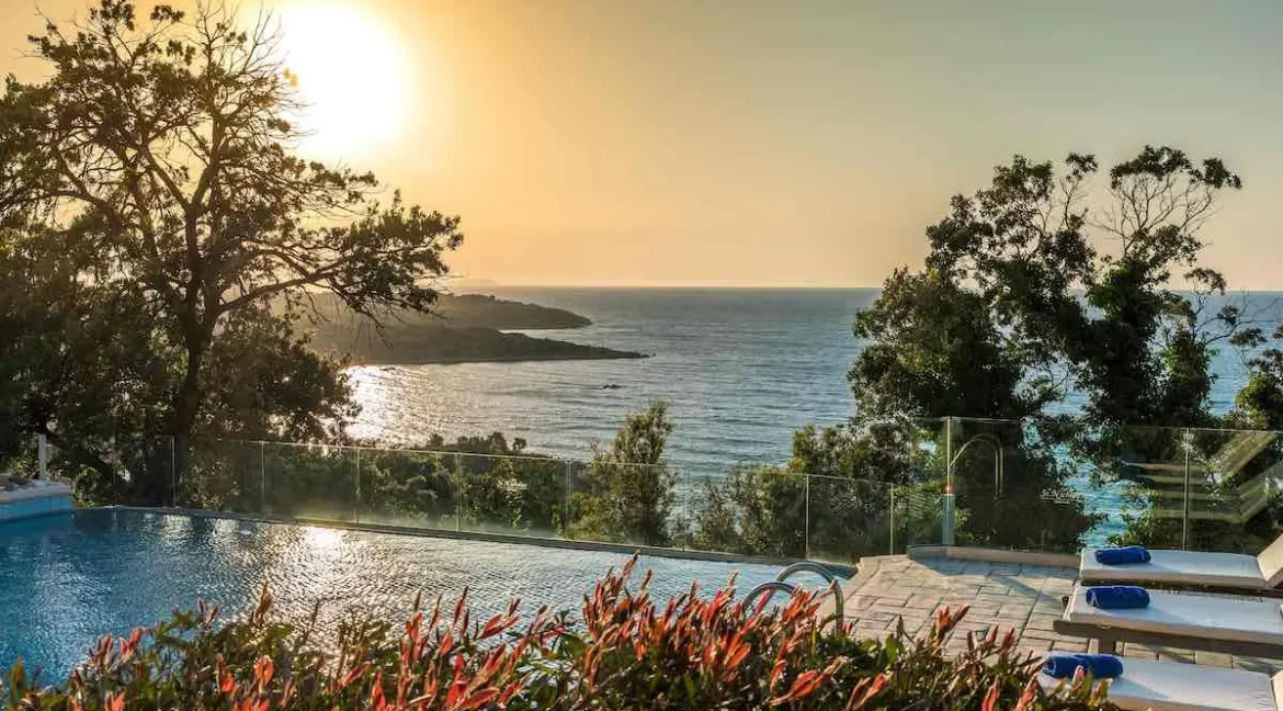 Beachfront Villa in Corfu for sale 3