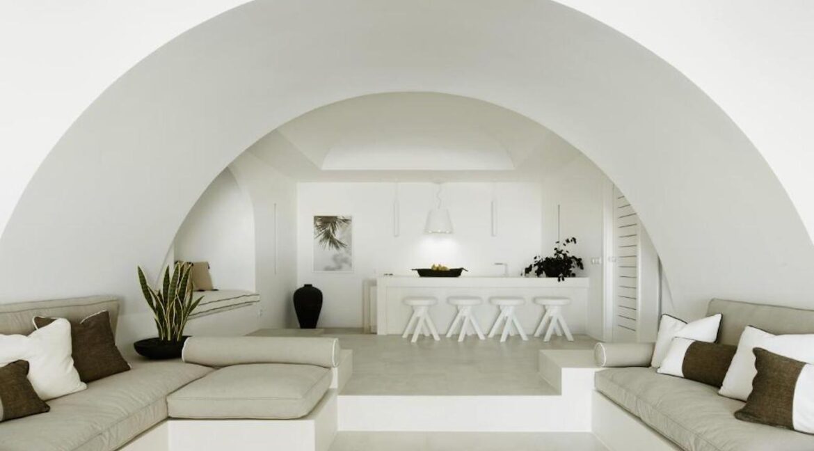 Big house Santorini for sale, Two separate apartments in Santorini Greece for sale 23