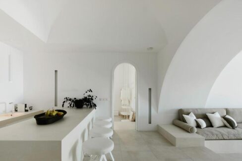 Big house Santorini for sale, Two separate apartments in Santorini Greece for sale 7