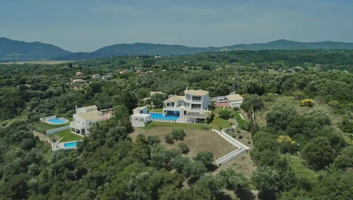 Complex of 3 Luxury Villas for sale in Corfu, Gouvia 2