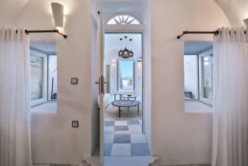 Super Lux Villa in Oia at Caldera of Santorini 9