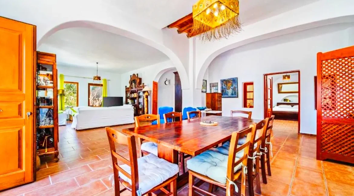 Villa at Foinikia of Oia in Santorini for sale 2