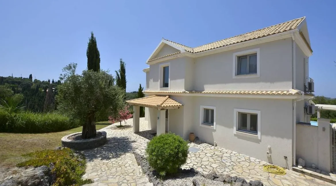 Villa in Corfu for sale 1