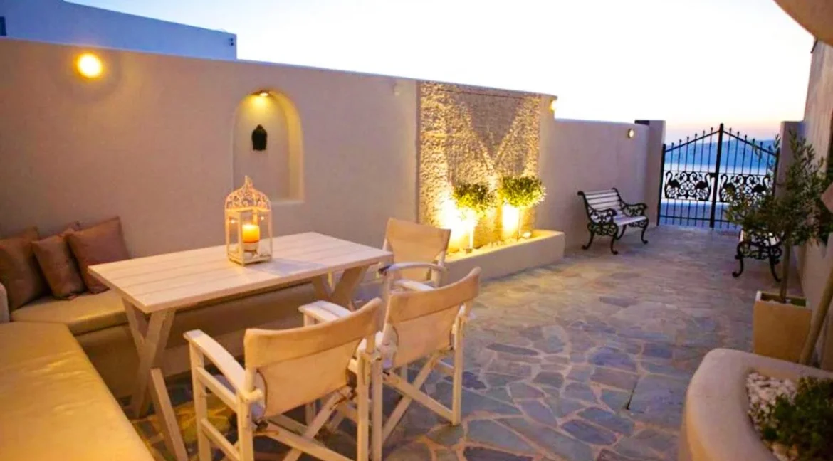 Seaview Property in Santorini for sale 19