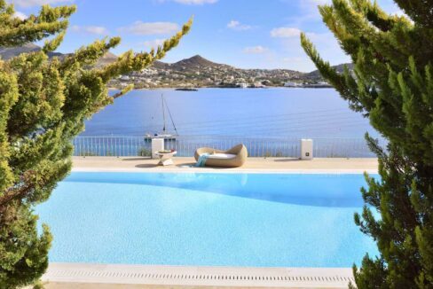 Beachfront villa in Syros, Seafront Luxury Property Greek Island 25