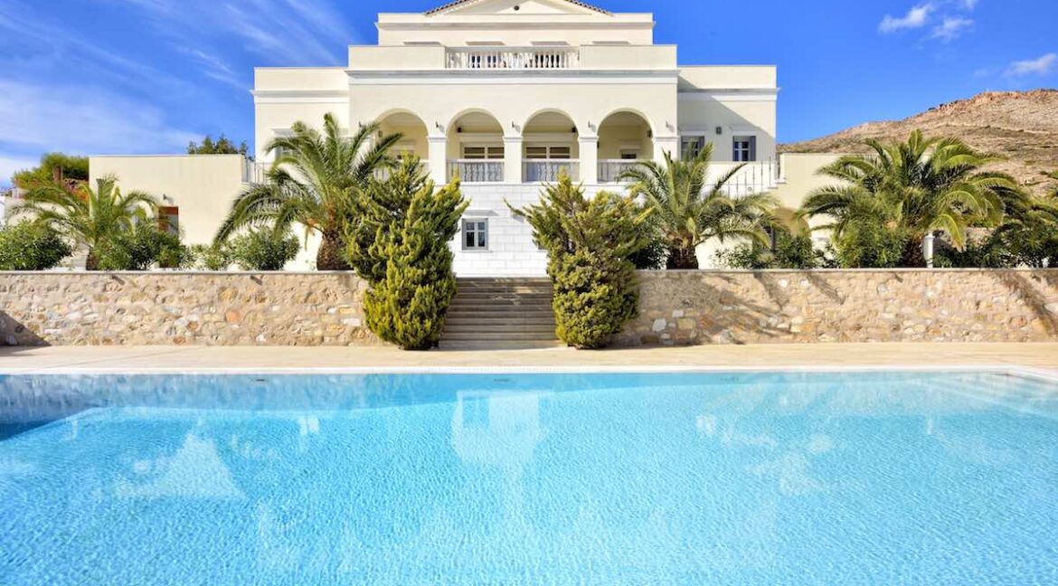 Beachfront villa in Syros, Seafront Luxury Property Greek Island 27