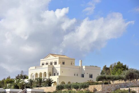 Beachfront villa in Syros, Seafront Luxury Property Greek Island 4