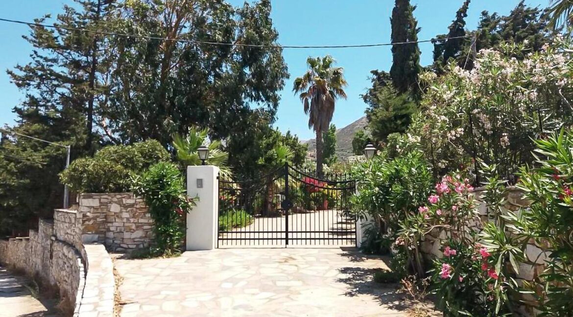 Beautiful villa Naxos island for sale, Top Properties for sale in Greek islands 1