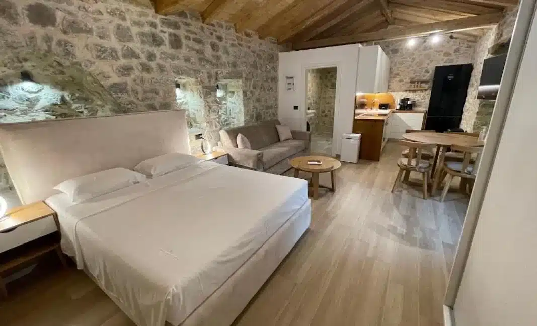 Renovated traditional stone house on a seafront location in Peloponnese 2