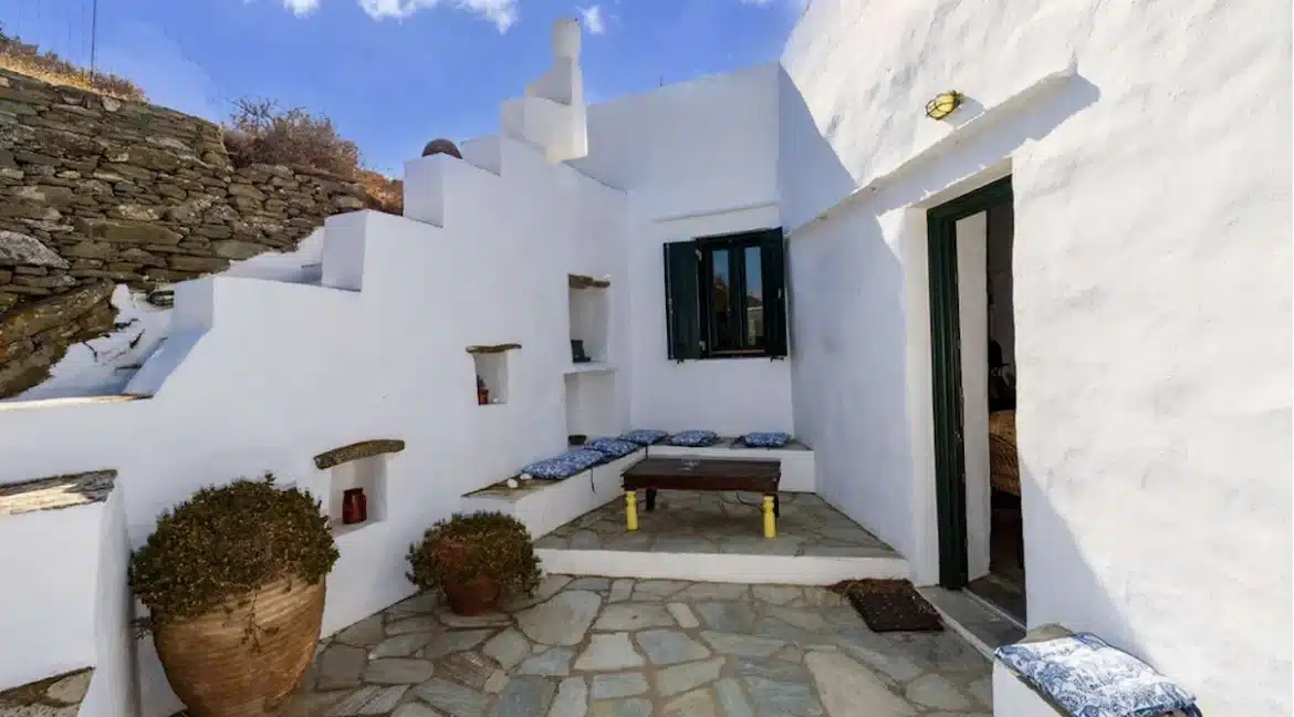 Villa for sale on Sifnos island, with Breathtaking Views 23