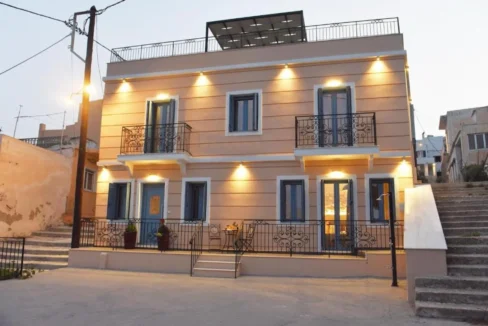 Beautiful Renovated Classical House in Syros Ermoupoli 15