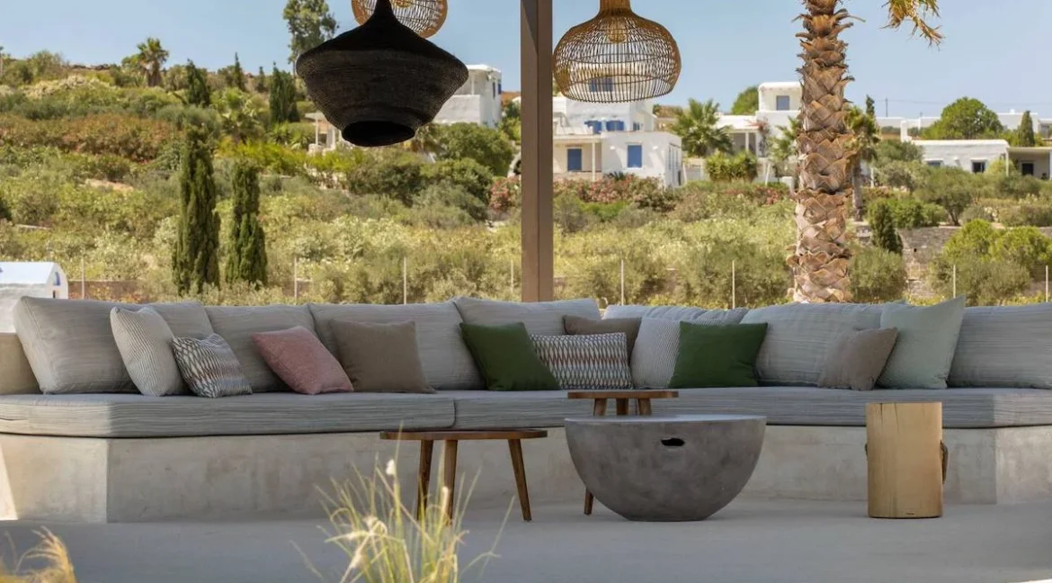 Luxury Living New Paros Villas Project, Chrisi Akti 16