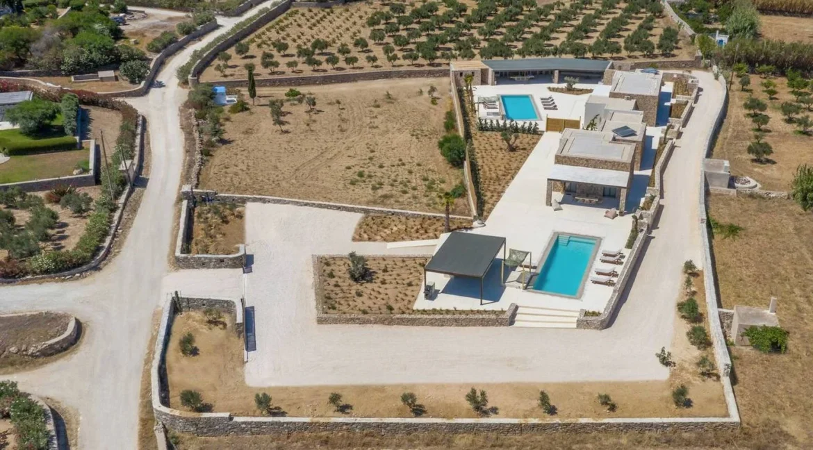 Luxury Living New Paros Villas Project, Chrisi Akti 24