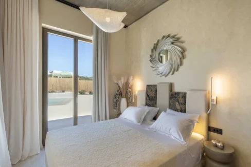 Luxury Living New Paros Villas Project, Chrisi Akti 33