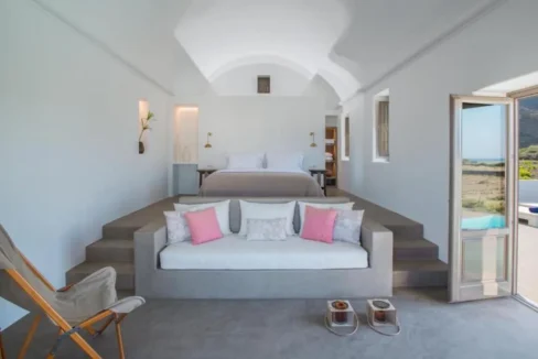 4 Luxury Houses for sale Oia Santorini 12