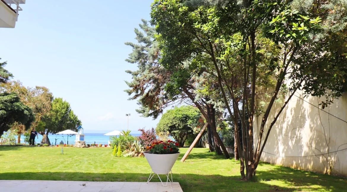 Seafront Villa at Hanioti Halkidiki for sale 10