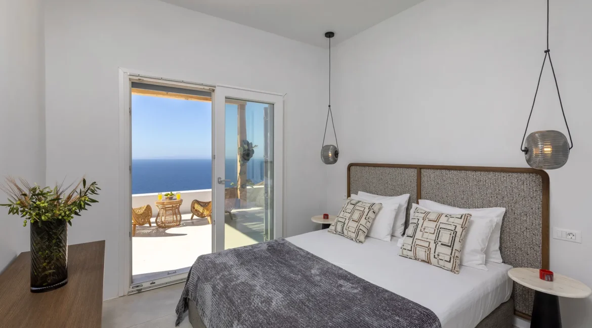 Seaview Property in Syros 1