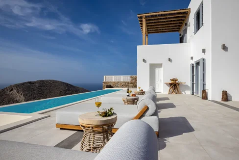 Seaview Property in Syros 18