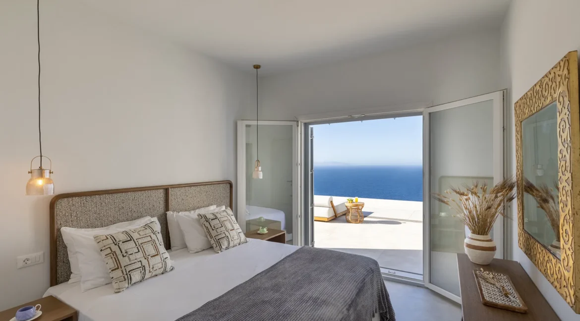 Seaview Property in Syros 3