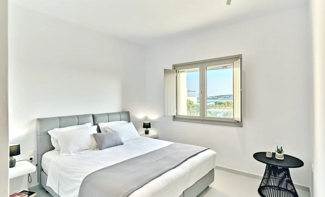 Beachfront Villa With View in Paros for Sale 25