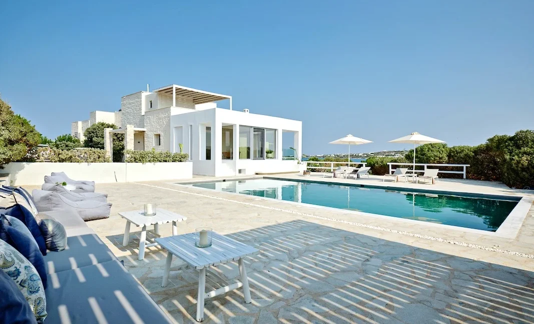 Beachfront Villa With View in Paros for Sale 6