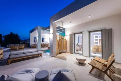 Seaside residence in Molos Paros 1