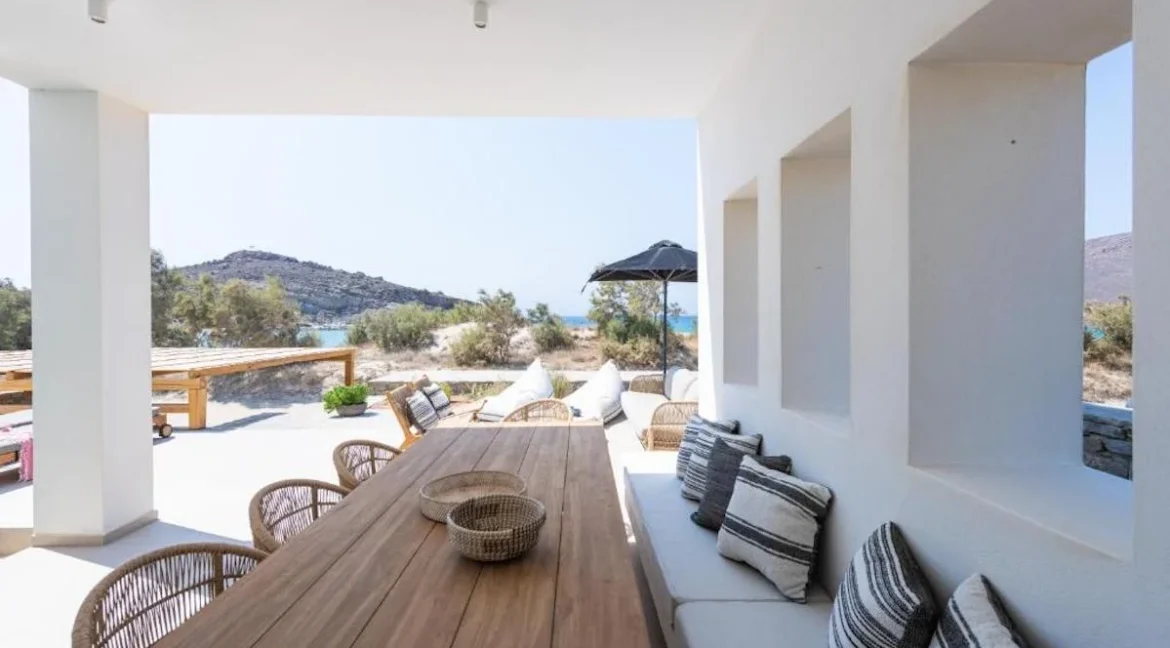 Seaside residence in Molos Paros 15