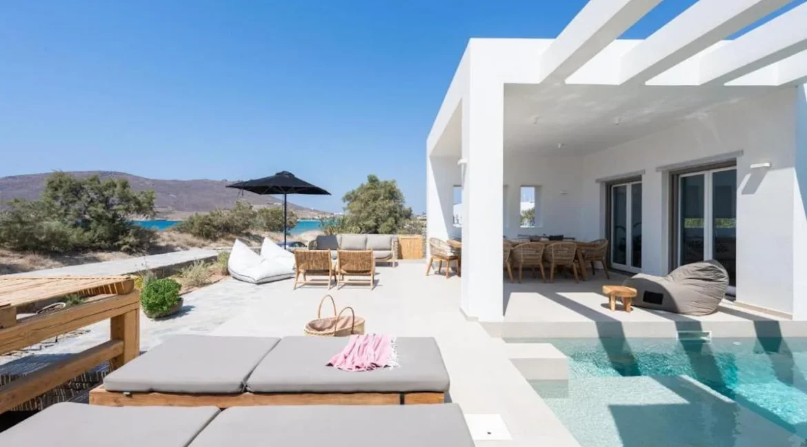 Seaside residence in Molos Paros 3